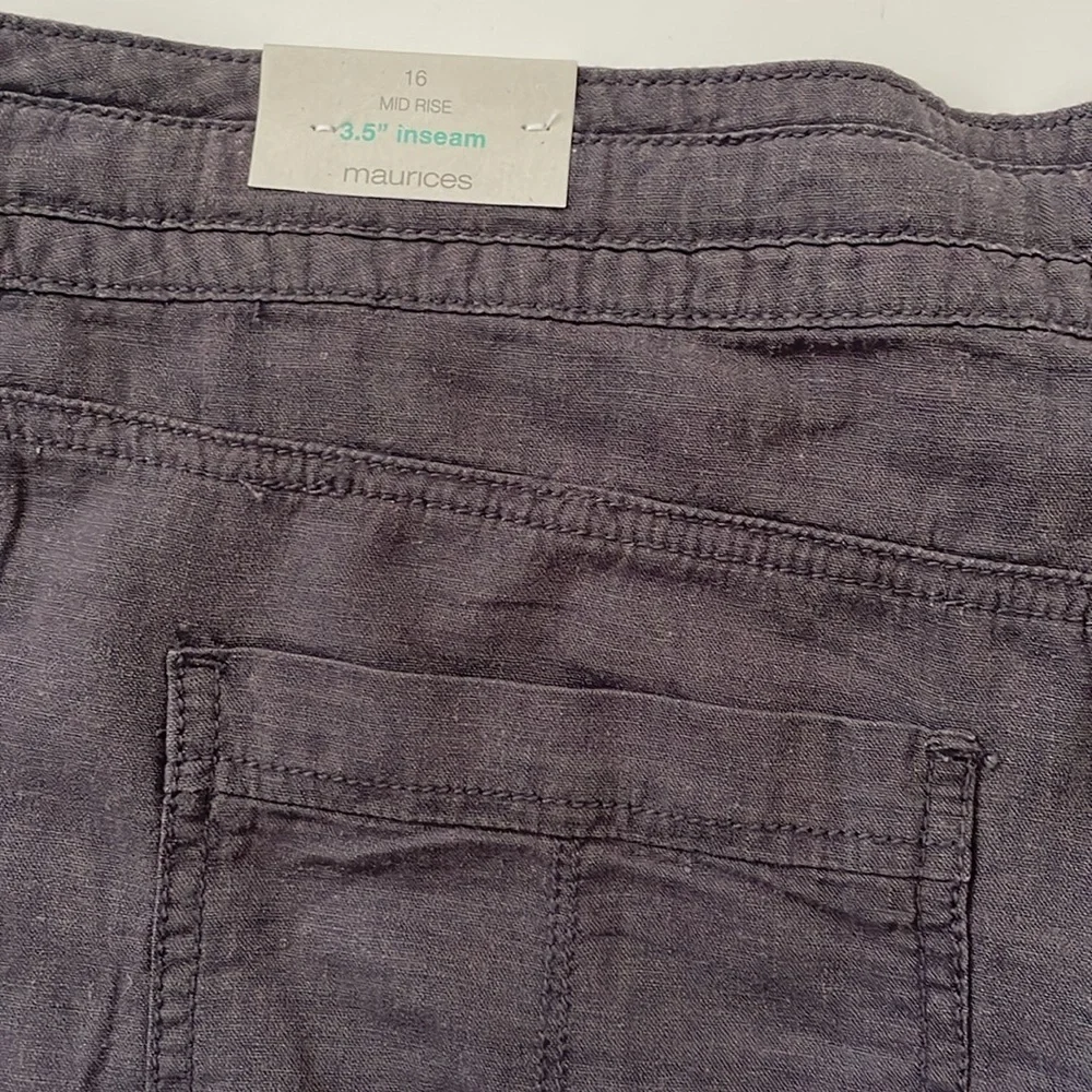 Maurice’s Women's Gray Shorts Size 16 NWT‎